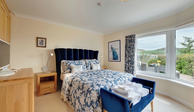 THE GRANARY, pet friendly, with a garden in Powburn