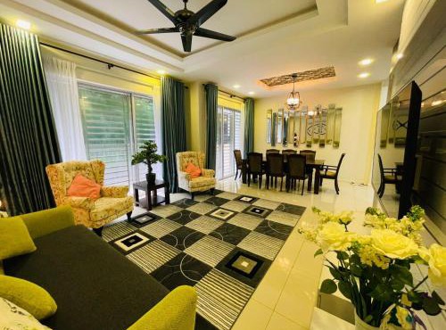 The Grand Crystal Retreat 4-Bedroom Luxury Villa