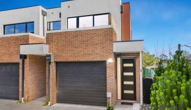 The Grand Luxe Villa (Unit 3/64)