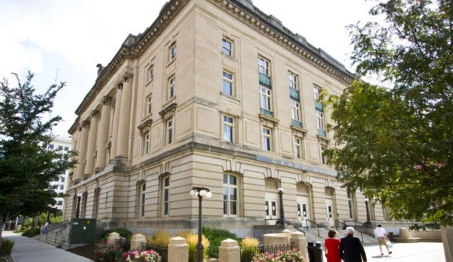The Grand Manse Capitol Hall