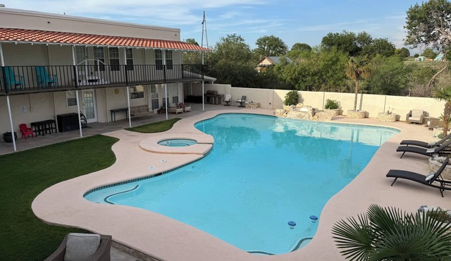 The Grand Oasis! Entire Home w/Resort-Style Pool, Hot Tub & Garden Vibes