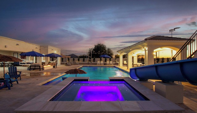 The Grand Oasis – Resort-Style Retreat w/Sauna, Cold Plunge, Mini Golf & Volleyball