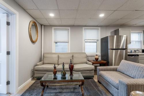 The Grand Retreat 9BR 4BA Near NYC and Airport