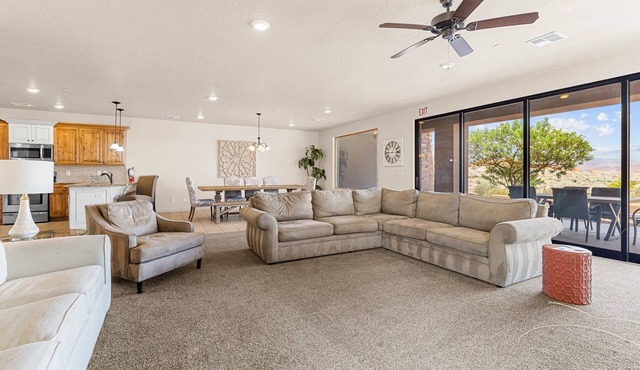 The Grand Suite at Sand Hollow: Golf View + Resort