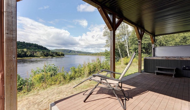 The Grandiose | Spa | Campfire | Riverside | Pool Table