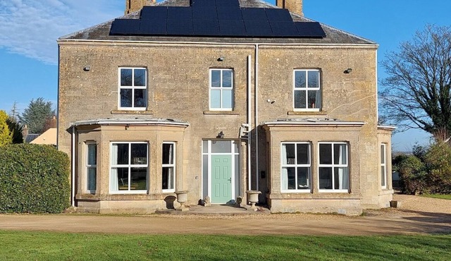 The Grange, nr Bath, hottub games rm, home cinema