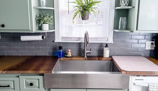 The Grate House — 1947 Charm w/Marble, Hardwood & Fenced Yard by Harding