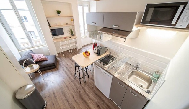 The Gratte-Ciel House - Moscow Apartment - Garden