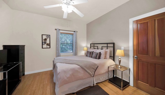 The Gray Fox - Room with a Forest View!