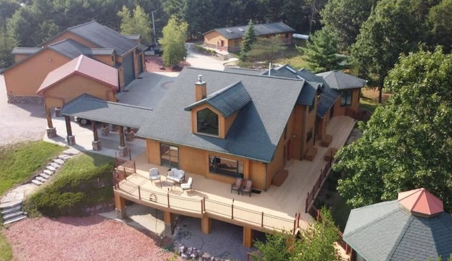 The Great Escape - Private Resort by Patriot Prop.