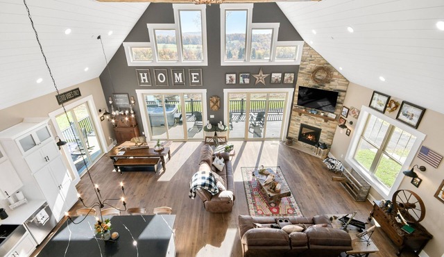 The Great Escape Lodge - Lovely Catoctin Mountain Views