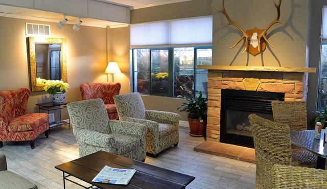 The Great Falls Inn by Riversage