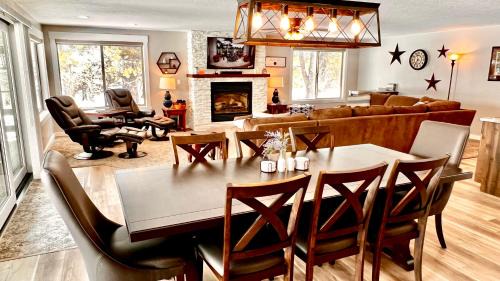 The Great Outdoors - Fantastic home - Lake Cascade - Game room - A/C - Lots of parking