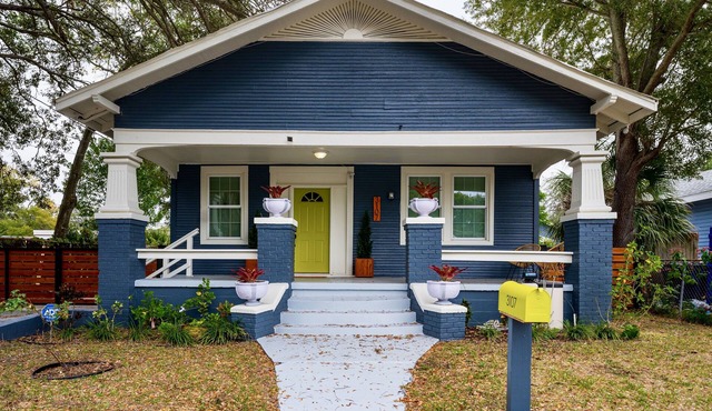 The Green Door in Ybor