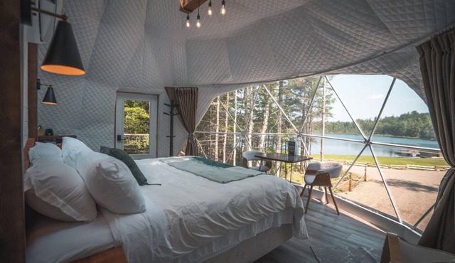 The Green Haven Dome - Secluded lakeview w/hot tub - 20 mins from St. Andrews!