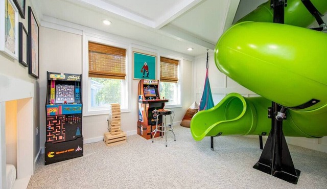 The Green Monster: Indoor Slide+Bar+Near Camelback