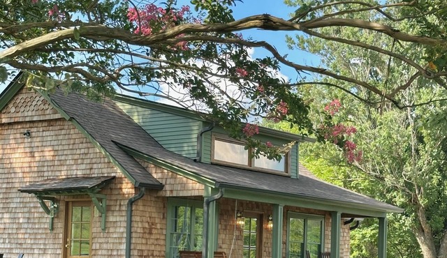 The Green Mountain-Newly Build Cabin with AC, WiFi in Greeneville-Family-Pets