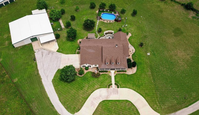 The Green Ranch House-Pool-Theatre-Hot Tub-Game Room