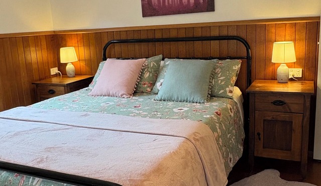 The Green Room Wattle Glen, boutique cottage