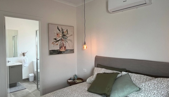 The Greenstead Retreat - Bush Tucker Teahouse