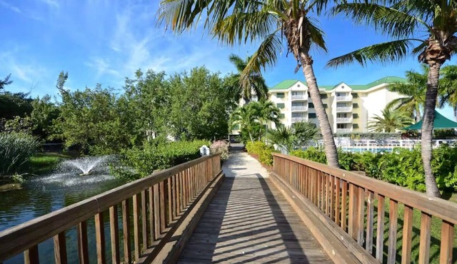 The Grenada Suite Pool View Private Balcony
