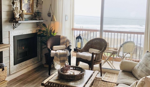 The Grey Lady - A Serene Oceanview Coastal Getaway