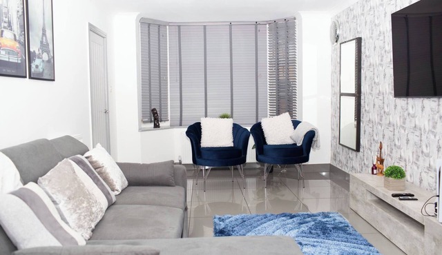 The Grey Mansion Near Manchester City, Co-ops Live