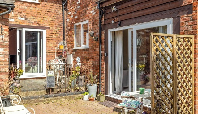 The Grooms Cottage-UK45659