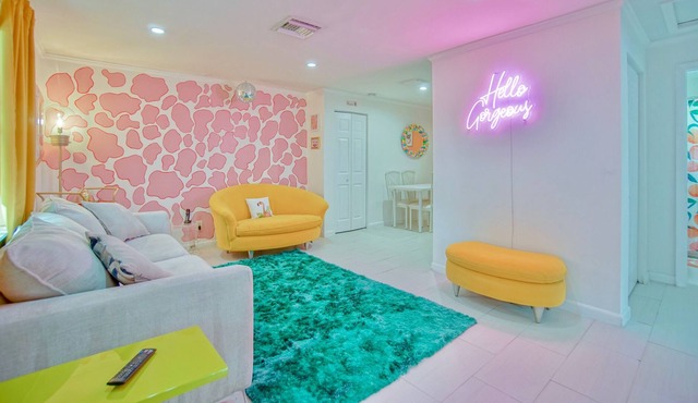 THE GROOVEPLEX *10 min to Beaches/Las Olas/Airport/DownTown!