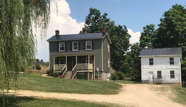 The Guest House at Willow Springs Farm - central Shenandoah Valley location