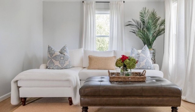 "The Guest House", Located on a 300 acre horse farm.