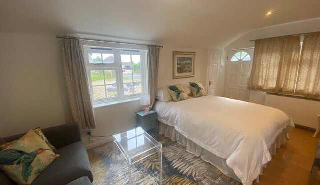 The Guesthouse hideaway by NewFo