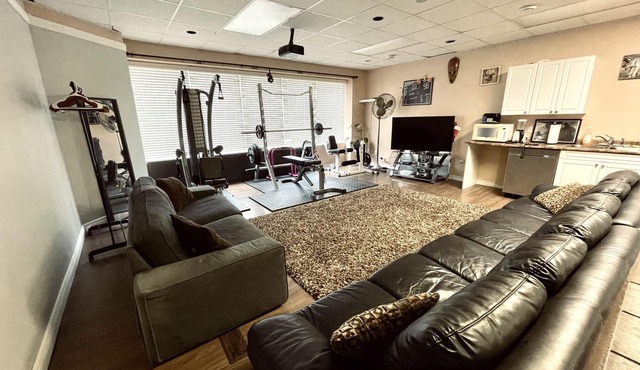 The Gym Retreat by Casa Cruze