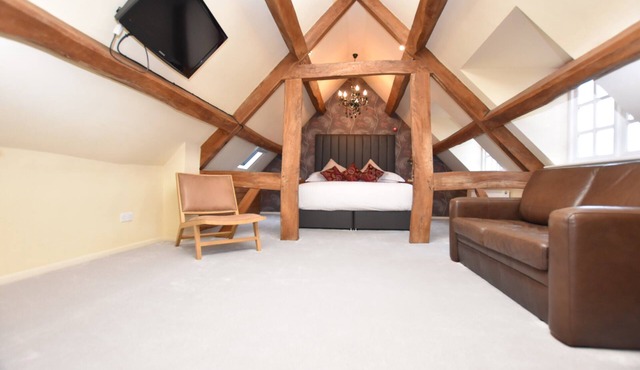 The Halford Bridge Inn