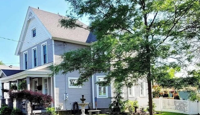 The Hamilton Harbor House