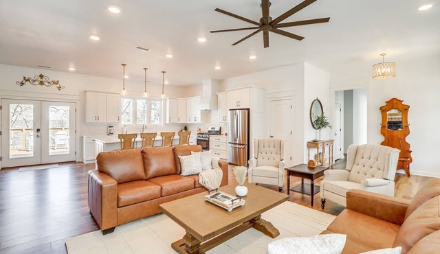 'The Hamilton Heber Springs' Home w/Hot Tub!