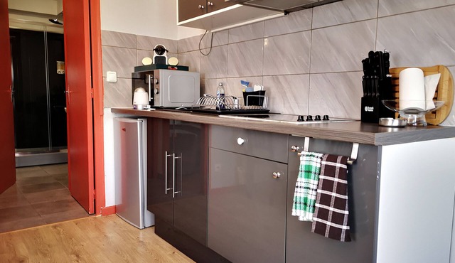 the hamlet of the cote de nacre