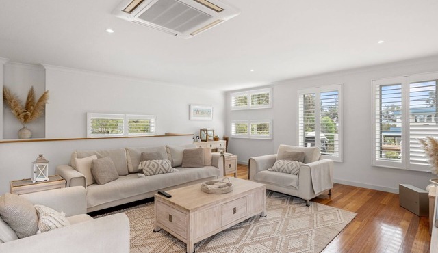 The Hamptons - Silverleaves - set in peaceful Silverleaves