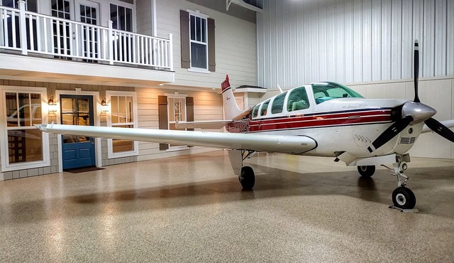 The Hangar Lodge-Unique Aircraft Hangar B&B