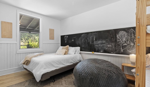 The Hansville Schoolhouse