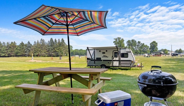 The Happy Camper | Private | Riverfront