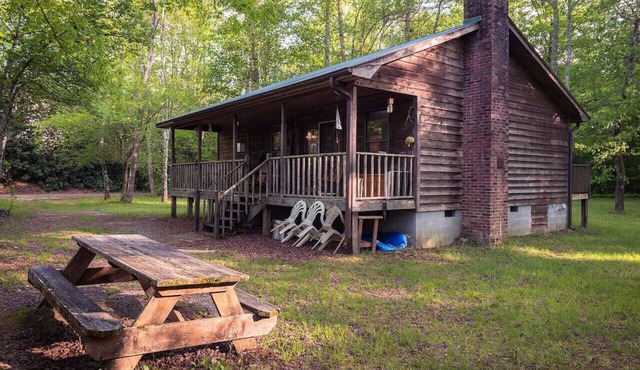 “The Happy Place” River front cabin with dock