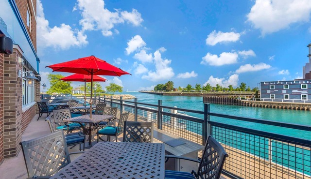 The Harborview on Lake Michigan, Ascend Hotel Collection