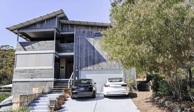 The Harmony Retreat - Luxurious Murrays Beach Retreat