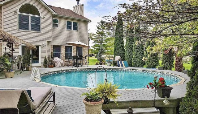 The Harsens Island Retreat