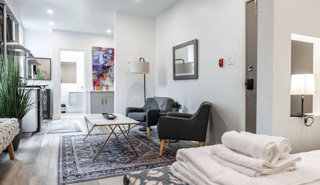 The Hawthorne Apartment