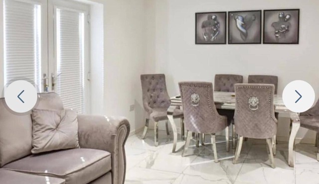 The Hawthorns Large Detached 3 Bedroom Family Home