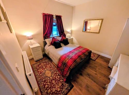 The Hay Barn with Hot Tub - NO PETS