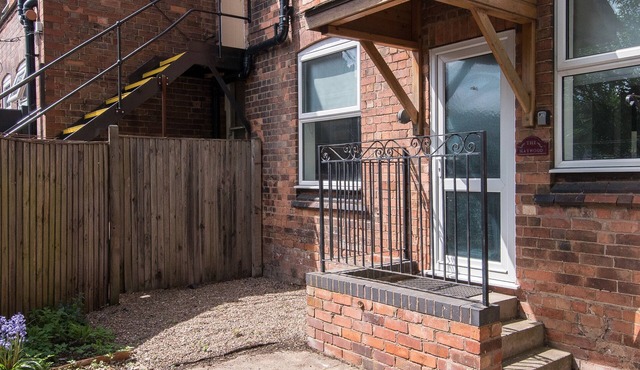 The Haywood at Linden - Spacious 2 Bd Rm w Parking