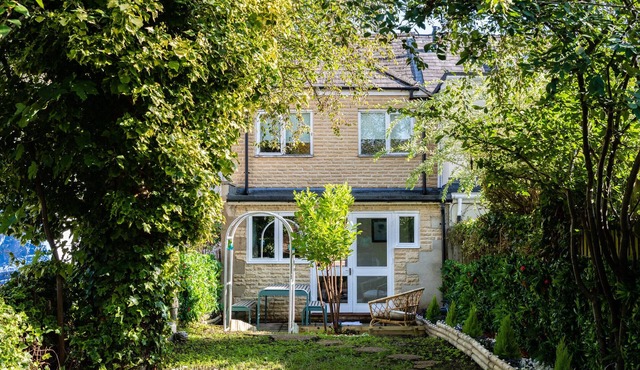 The Heart of Summertown - Bright & Spacious 3BDR Home with Garden